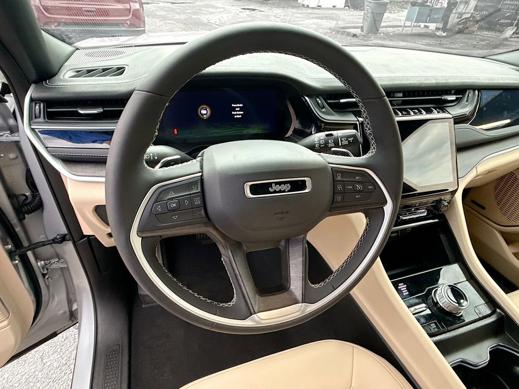 New 2024 Jeep Grand Cherokee Limited 4xe AWD/4WD image 12