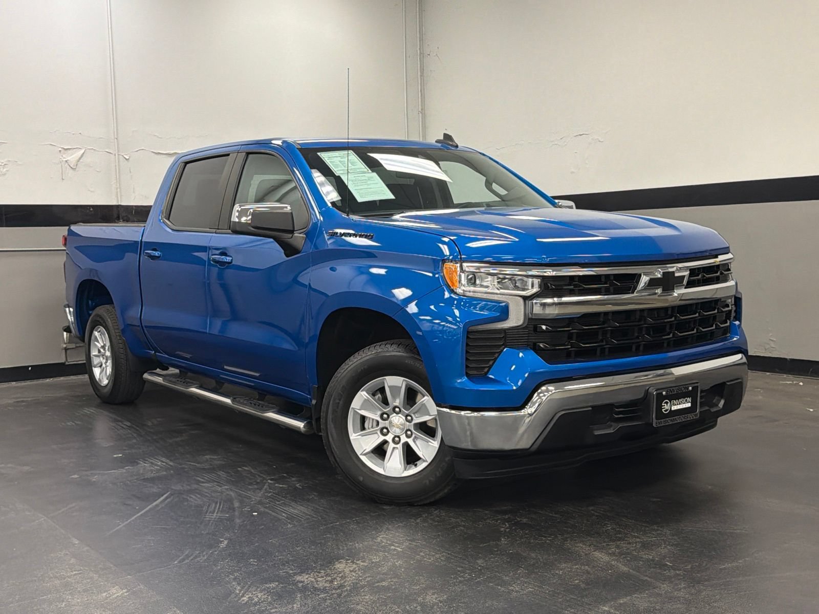 Used 2024 Chevrolet Silverado 1500 LT w/ LPO, Dark Essentials Package RWD image 2