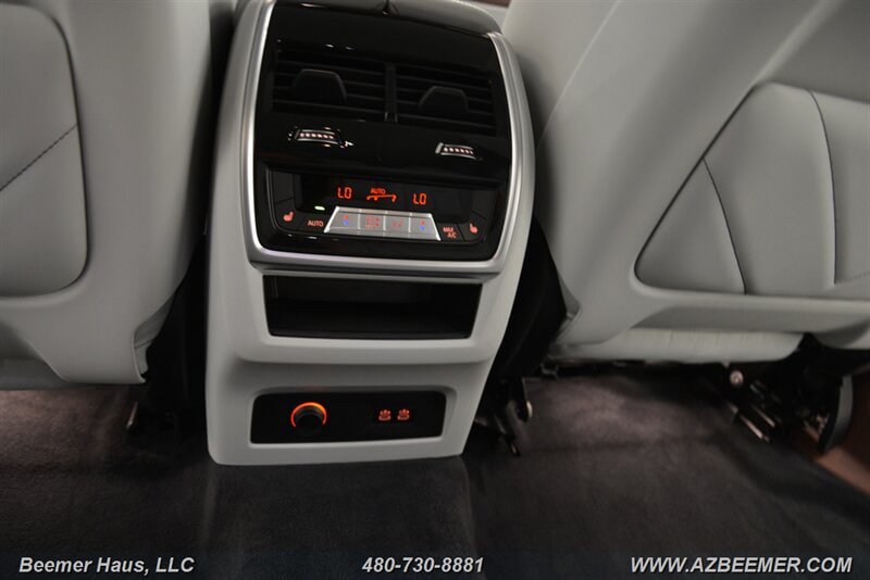 Used 2024 BMW XM AWD/4WD image 30
