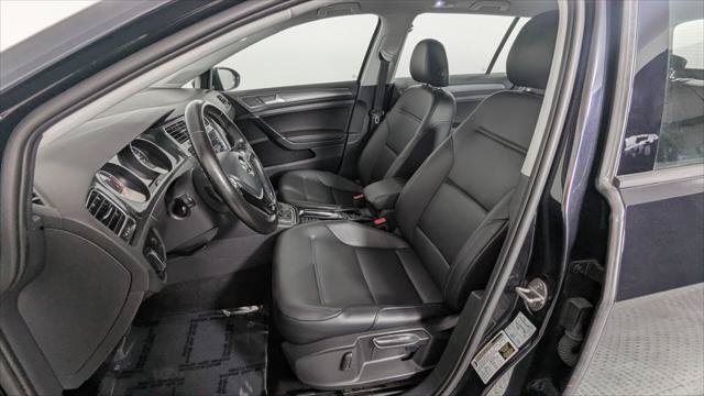Used 2018 Volkswagen Golf SE FWD image 14