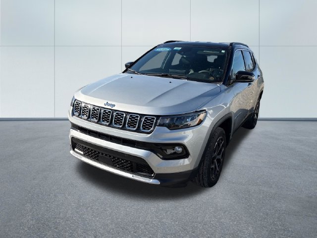 Used 2025 Jeep Compass Limited AWD/4WD image 2