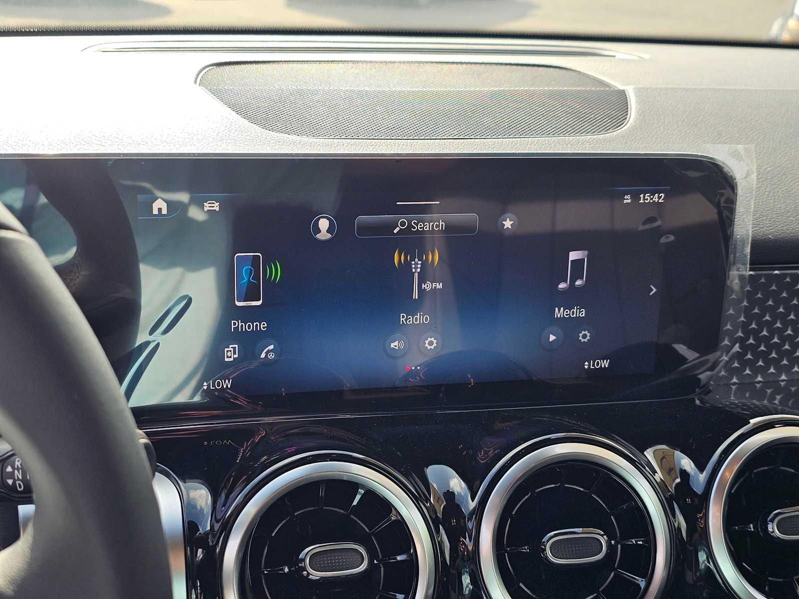 New 2026 Mercedes-Benz GLB 250 image 24