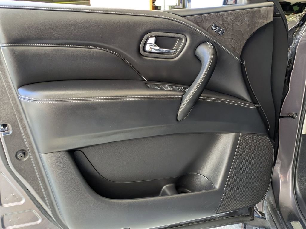 Used 2024 INFINITI QX80 Luxe AWD/4WD image 11