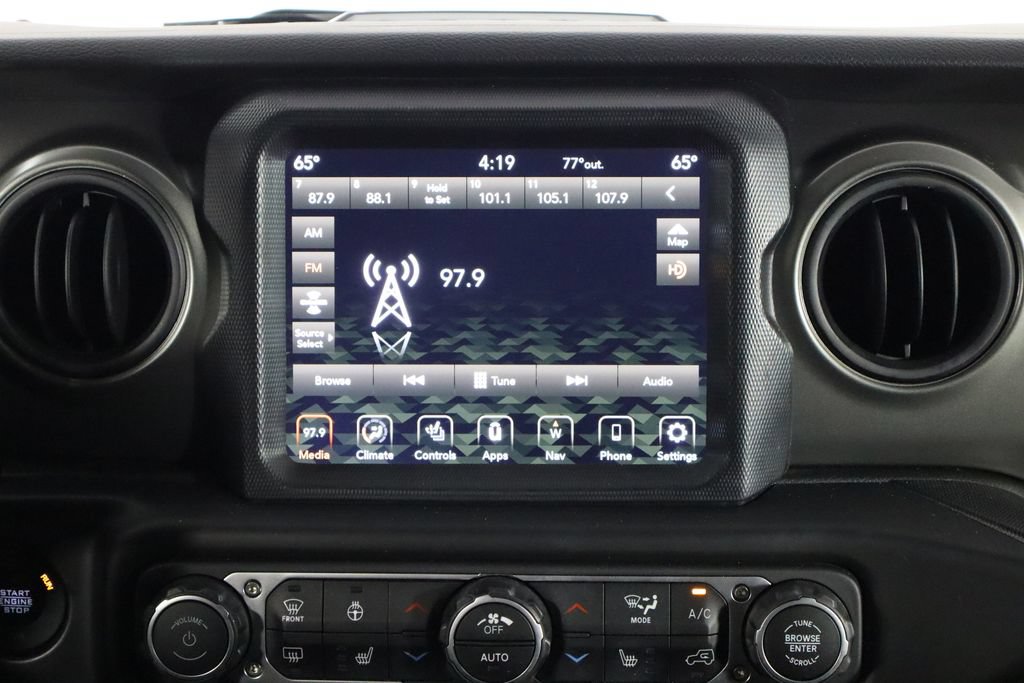Used 2023 Jeep Wrangler Unlimited w/ Sun & Screen Package AWD/4WD image 27