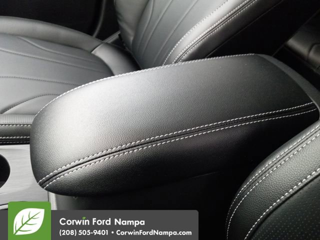 New 2026 Ford Escape Platinum image 19