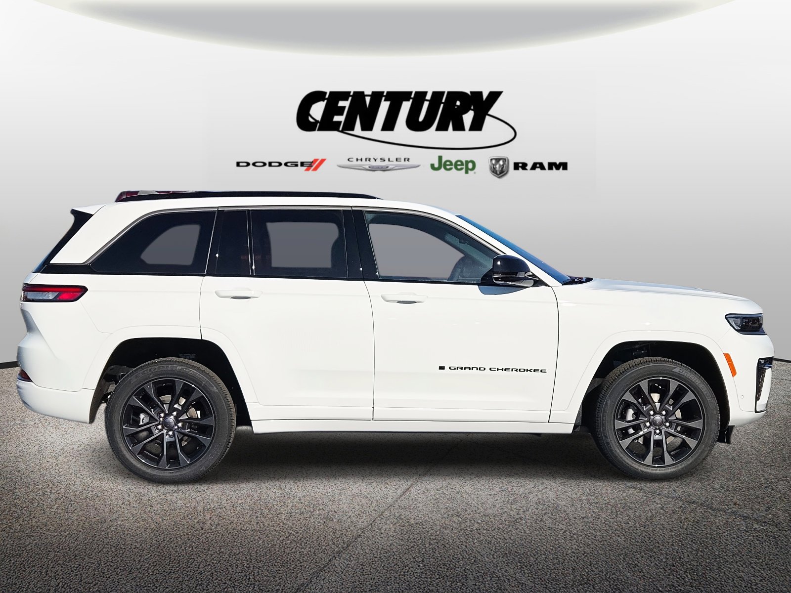 New 2026 Jeep Grand Cherokee Limited Reserve image 2