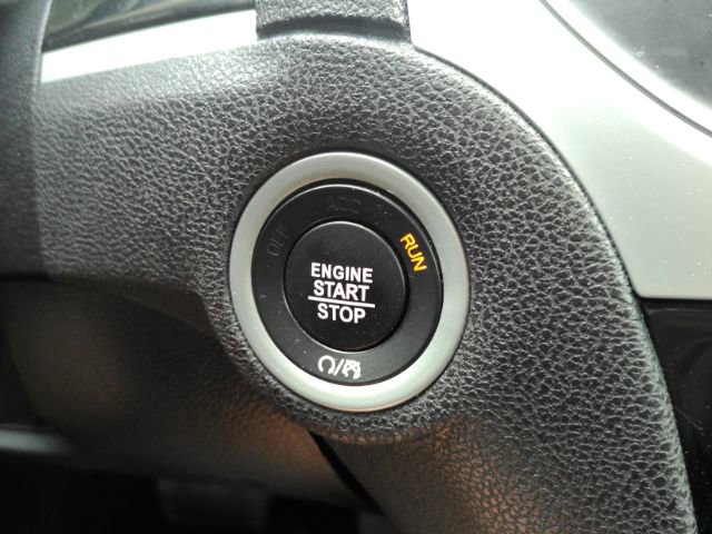 Used 2023 Chrysler 300 Touring w/ Sport Appearance Package image 36