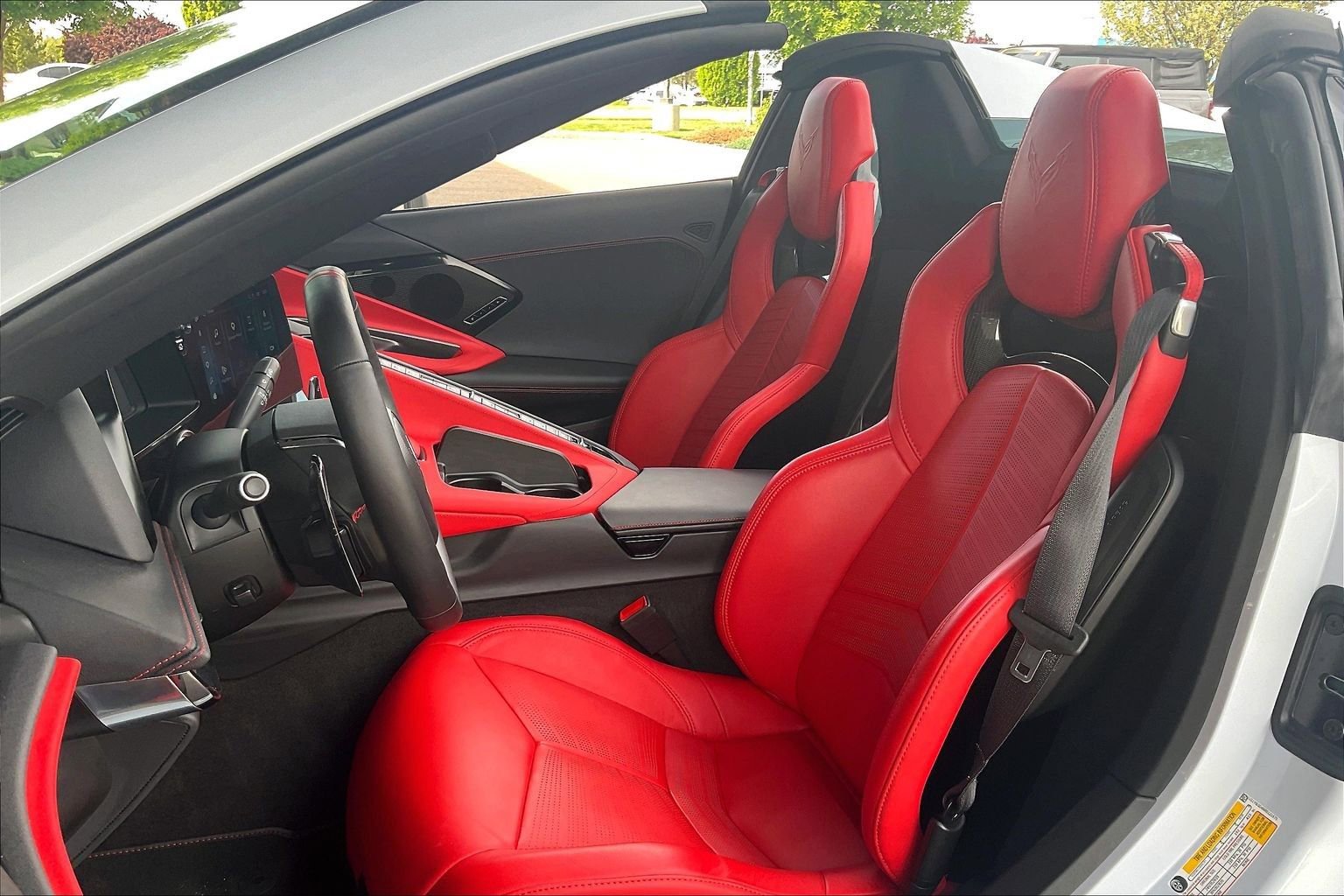 Used 2024 Chevrolet Corvette Stingray Preferred Conv w/ Stealth Interior Trim Package RWD image 19