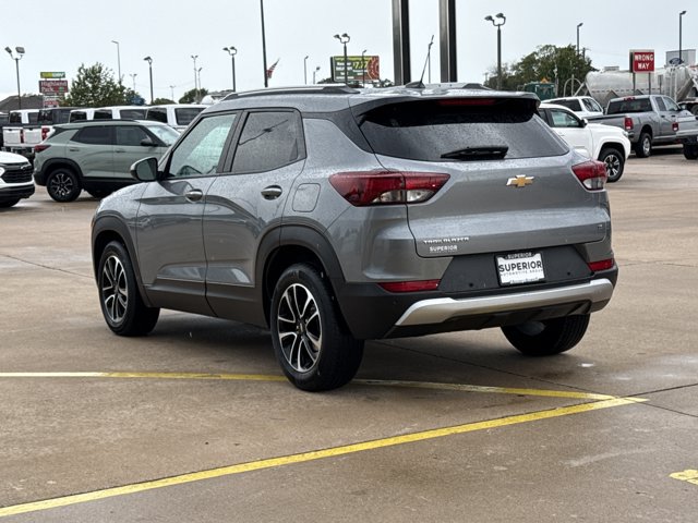 Used 2024 Chevrolet TrailBlazer LT w/ Convenience Package FWD image 12