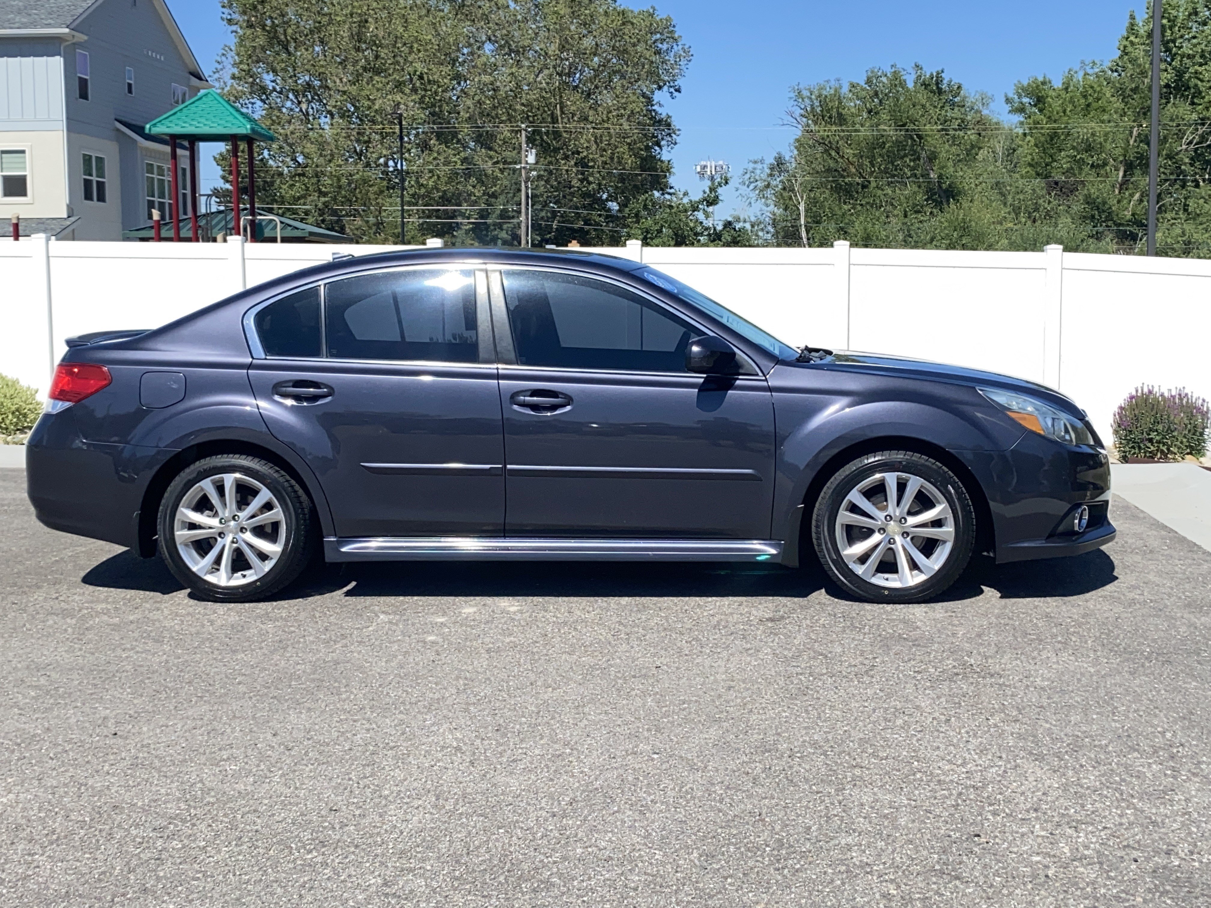 Used 2013 Subaru Legacy 2.5i Limited AWD/4WD image 7