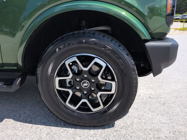 Used 2025 Ford Bronco Outer Banks AWD/4WD image 12