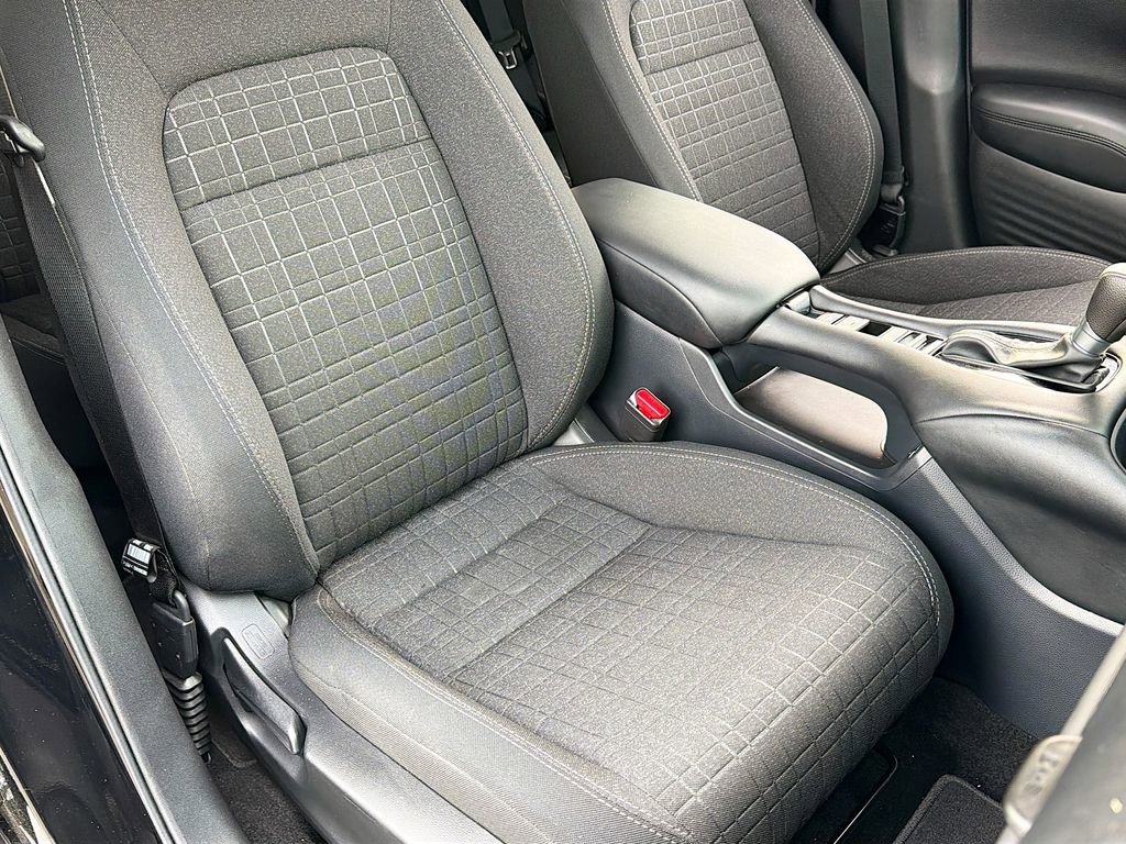 Used 2025 Honda HR-V LX image 28