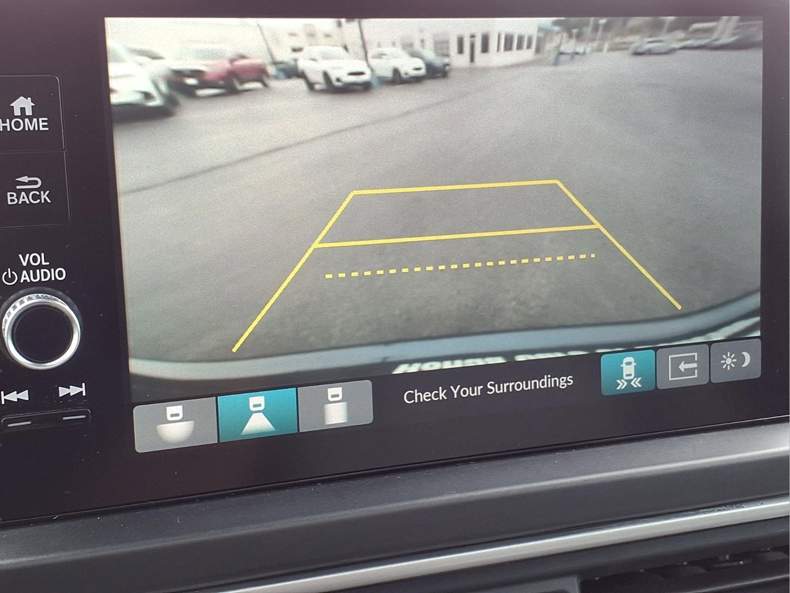Used 2023 Honda Pilot Touring image 25