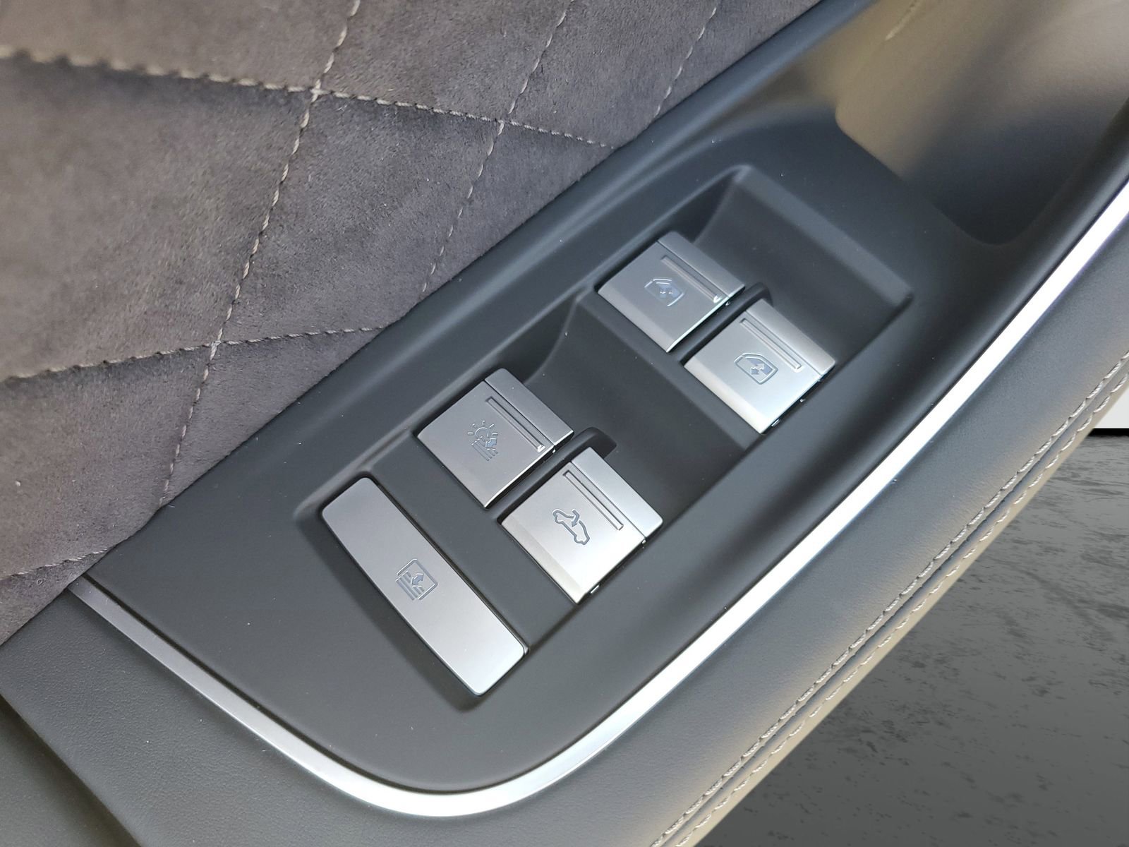New 2026 Audi S8 AWD/4WD image 17