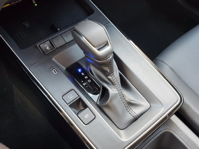 New 2026 Toyota Corolla Cross XLE w/ Convenience Package FWD image 32