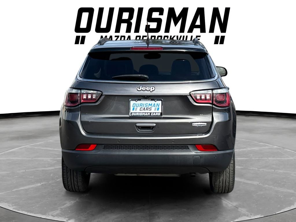 Used 2018 Jeep Compass Latitude w/ Popular Equipment Group FWD image 5