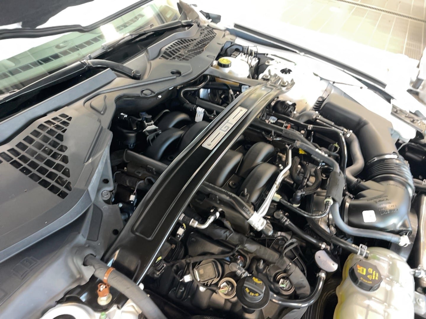Used 2022 Ford Mustang GT Premium w/ GT Performance Package RWD image 13
