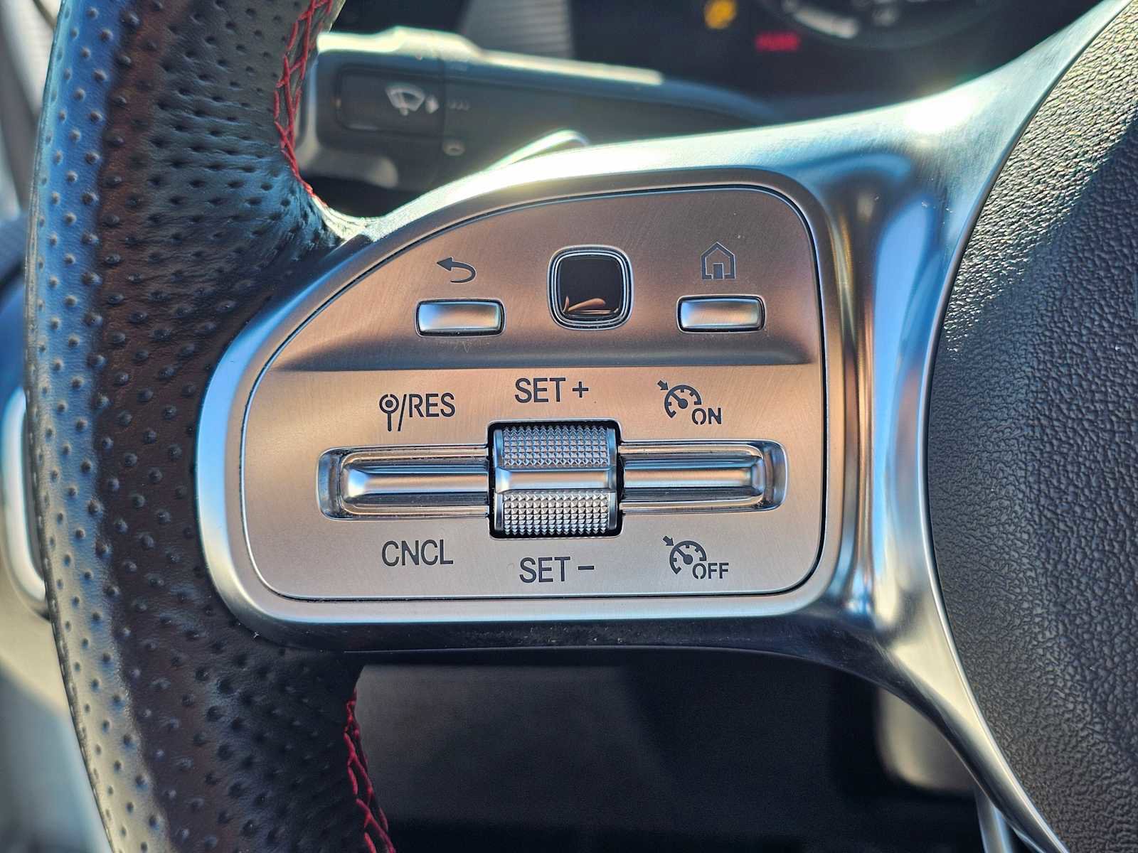 Used 2023 Mercedes-Benz CLA 250 image 27