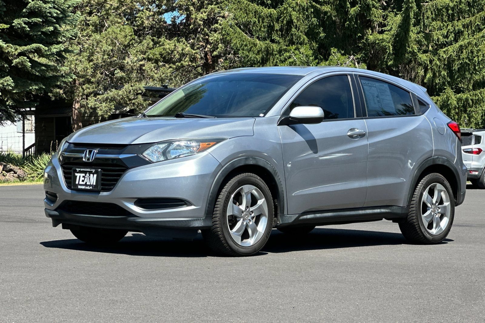 Used 2017 Honda HR-V LX image 8