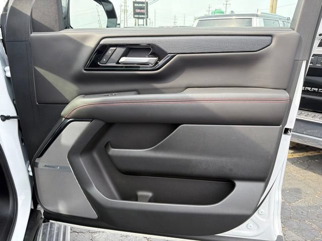 Used 2026 GMC Yukon AT4 Ultimate w/ LPO, Floor Liner Package AWD/4WD image 24