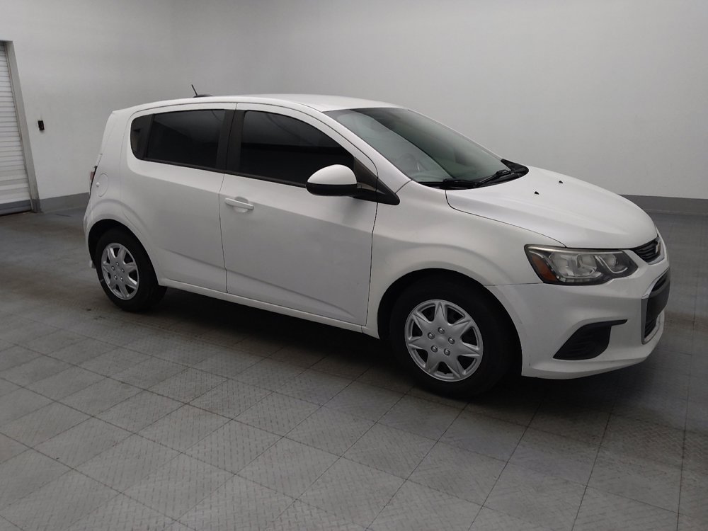 Used 2018 Chevrolet Sonic LT FWD image 11