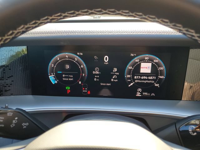 New 2026 Volkswagen Tiguan SE AWD/4WD image 23
