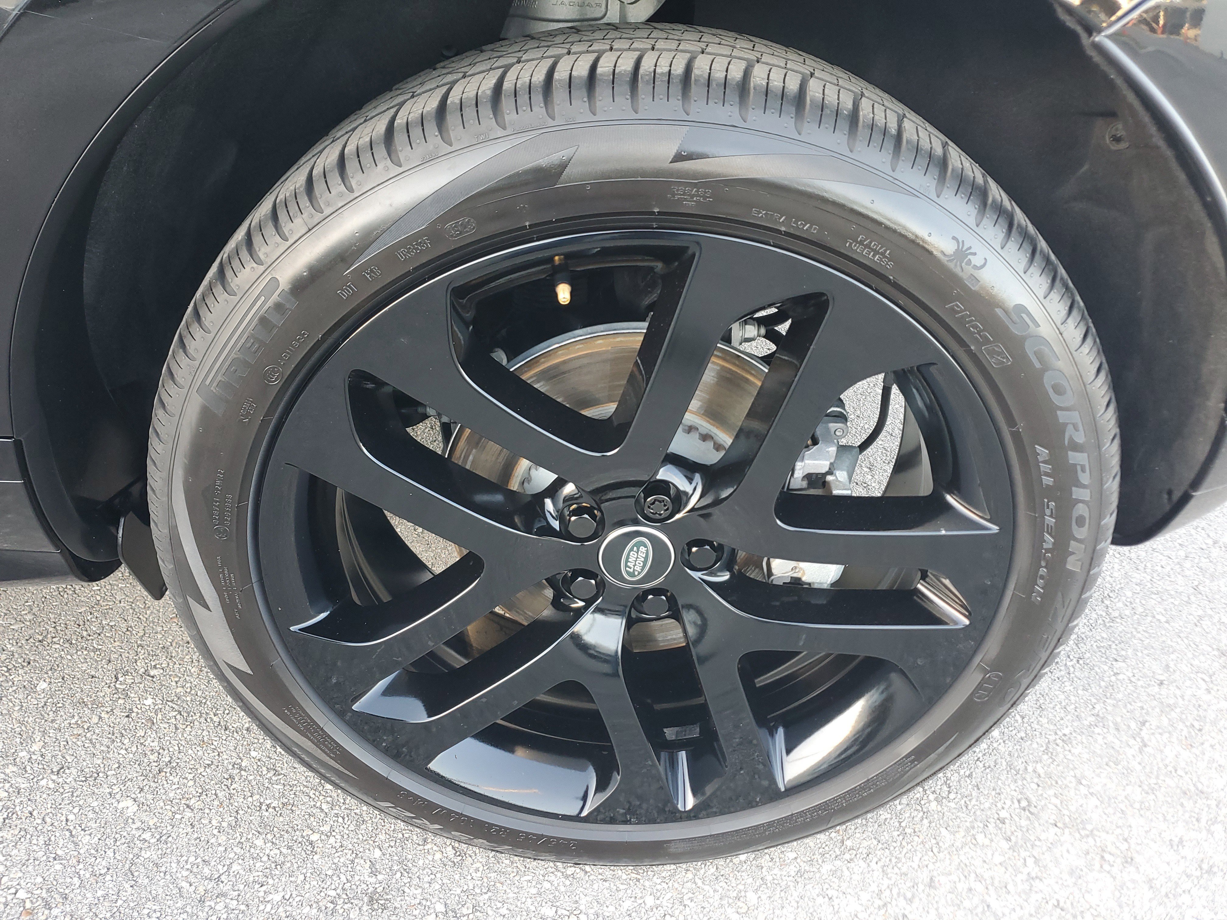 Used 2024 Land Rover Range Rover Evoque Dynamic SE image 29