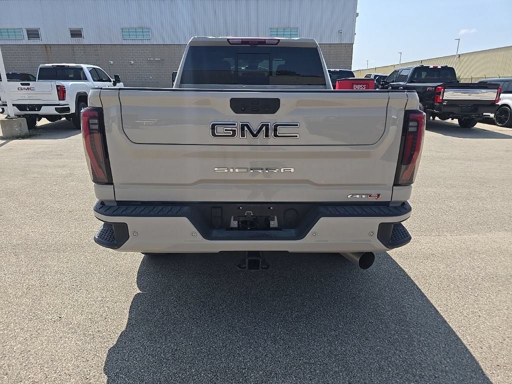Used 2026 GMC Sierra 2500 AT4 w/ AT4 Premium Plus Package AWD/4WD image 5