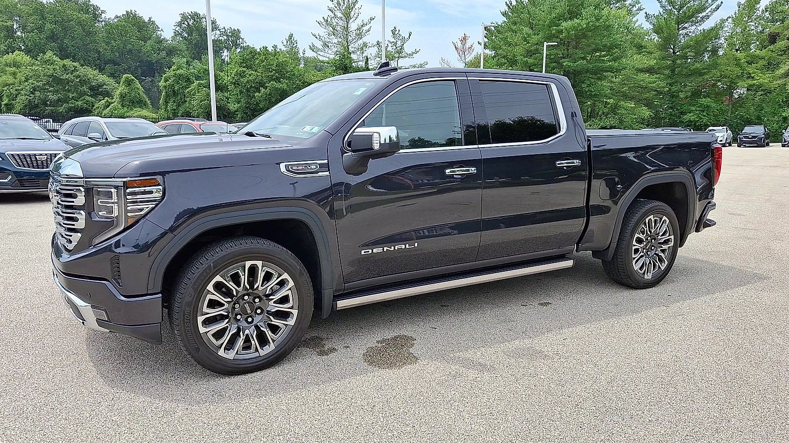 Used 2022 GMC Sierra 1500 Denali AWD/4WD image 5