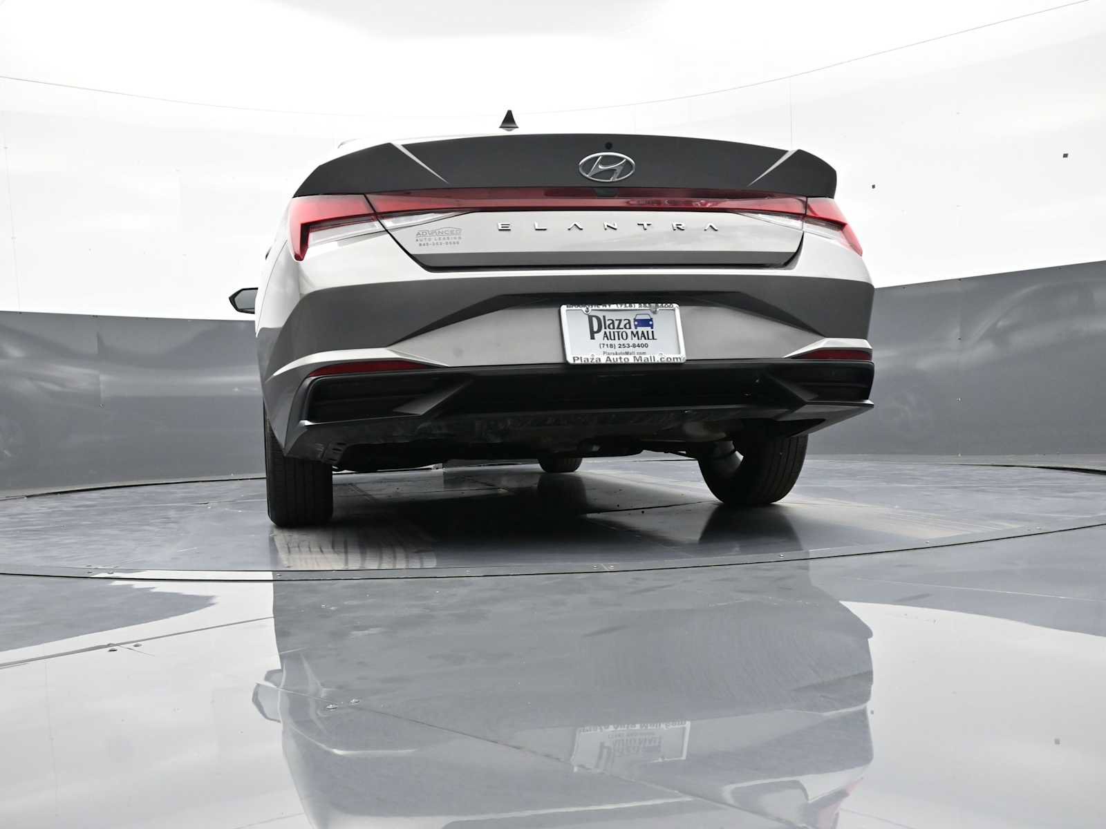 Certified 2023 Hyundai Elantra SE FWD image 29