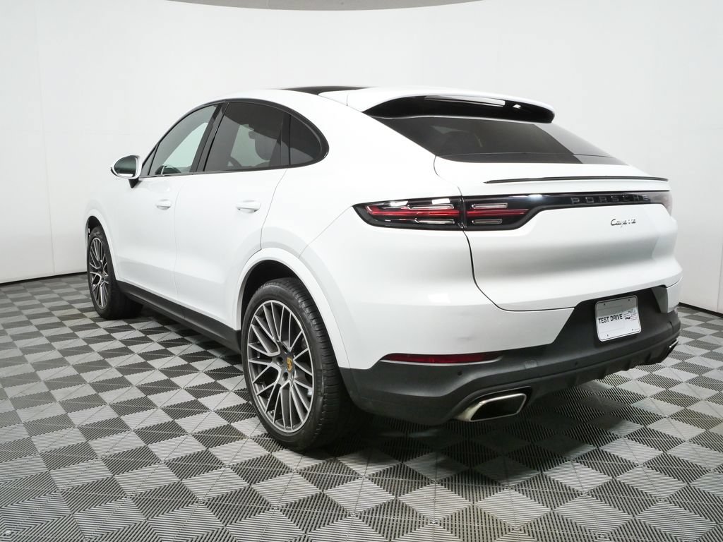 Certified 2021 Porsche Cayenne Coupe AWD/4WD image 3