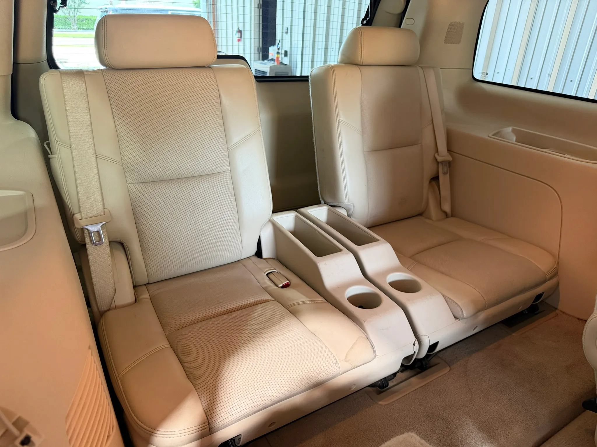 Used 2007 Cadillac Escalade AWD w/ Information Package image 28
