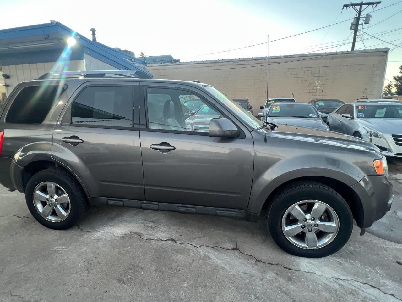 Used 2011 Ford Escape Limited w/ 301A Rapid Spec Order Code AWD/4WD image 22