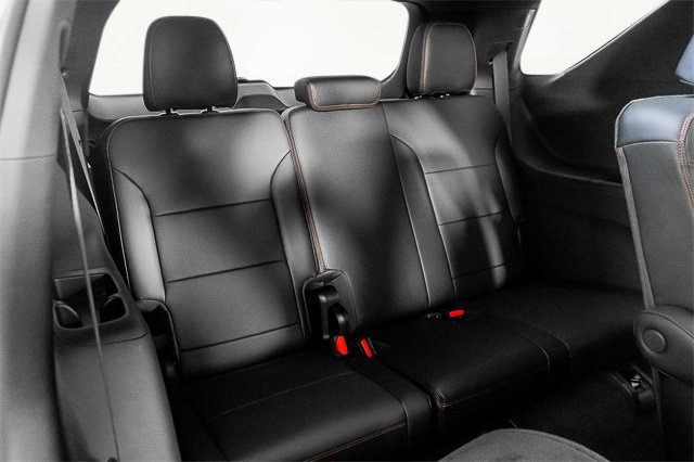 Used 2026 Chevrolet Traverse RS image 16