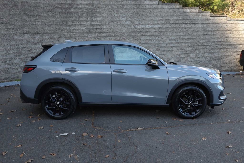 Used 2024 Honda HR-V Sport image 4