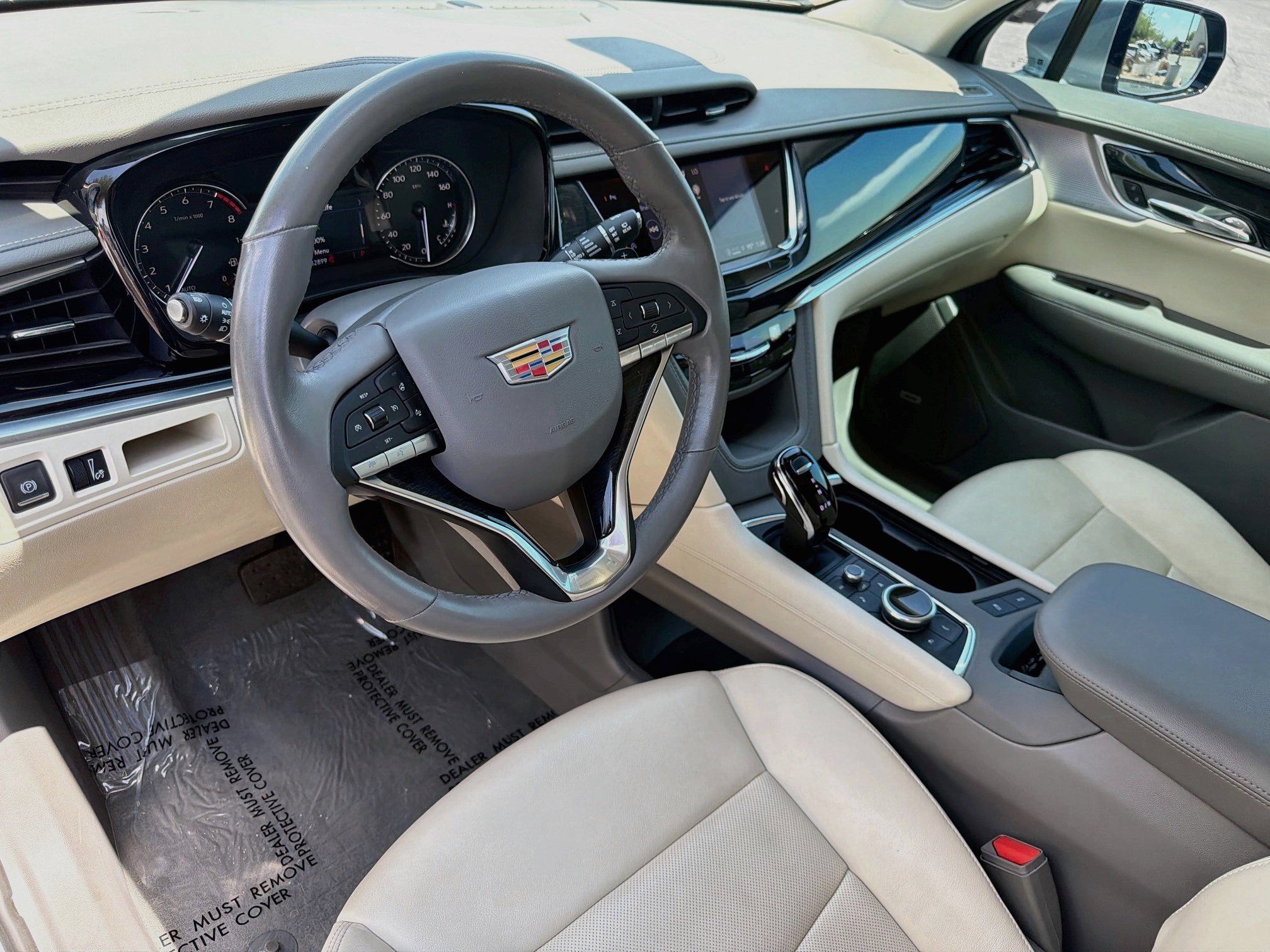 Certified 2024 Cadillac XT6 Premium Luxury w/ LPO, Floor Liner Package FWD image 9
