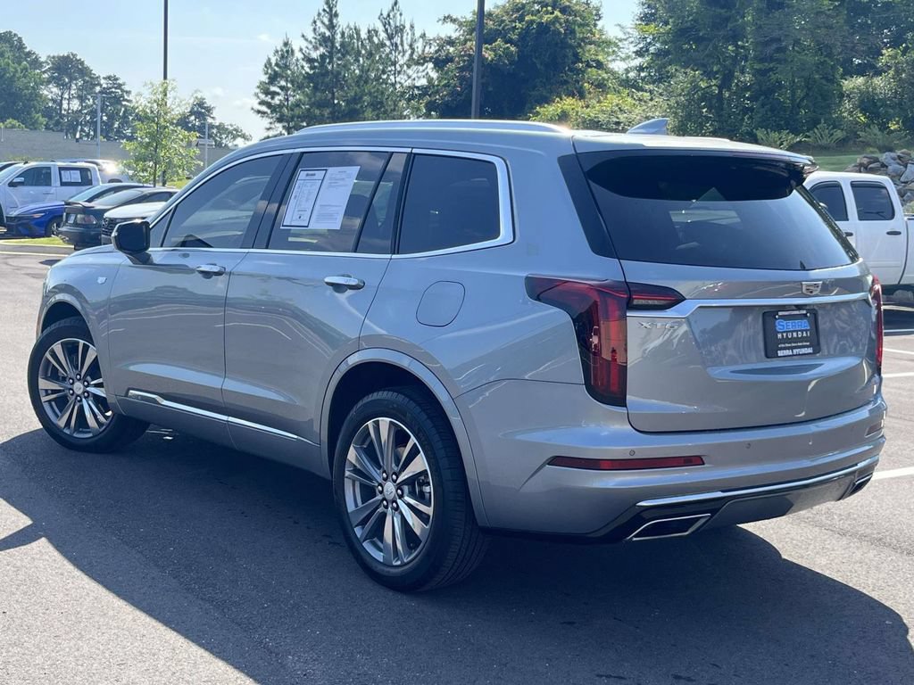 Used 2025 Cadillac XT6 Premium Luxury FWD image 5