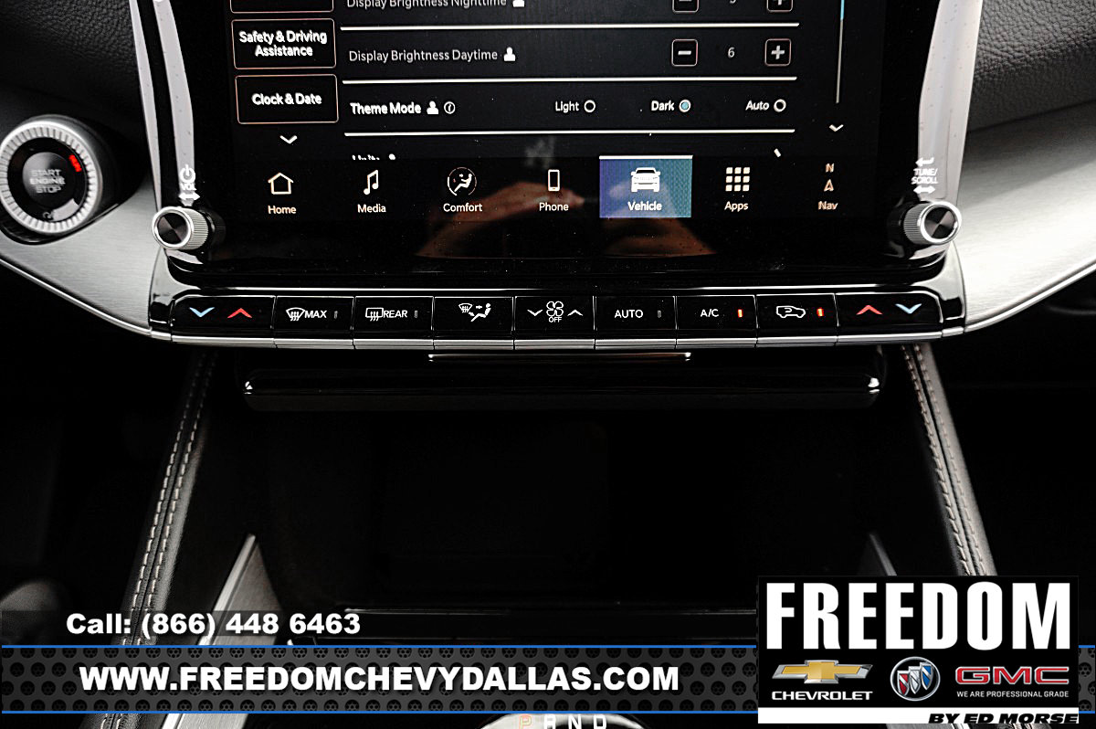 Used 2025 Jeep Wagoneer L Series II AWD/4WD image 18