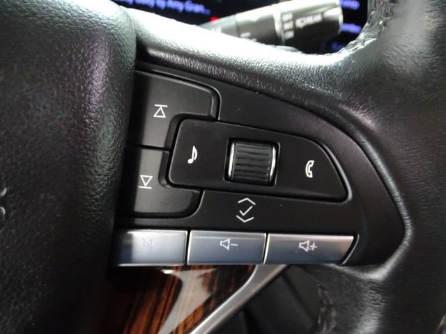 Certified 2024 Cadillac Escalade Premium Luxury w/ LPO, Floor Liner Package AWD/4WD image 9
