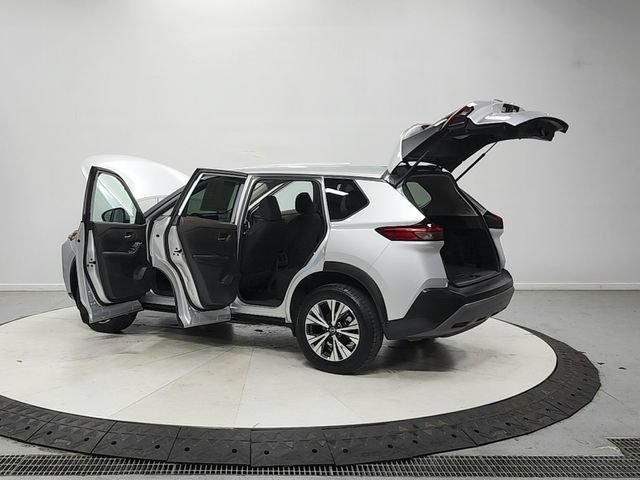 Used 2023 Nissan Rogue SV FWD image 14