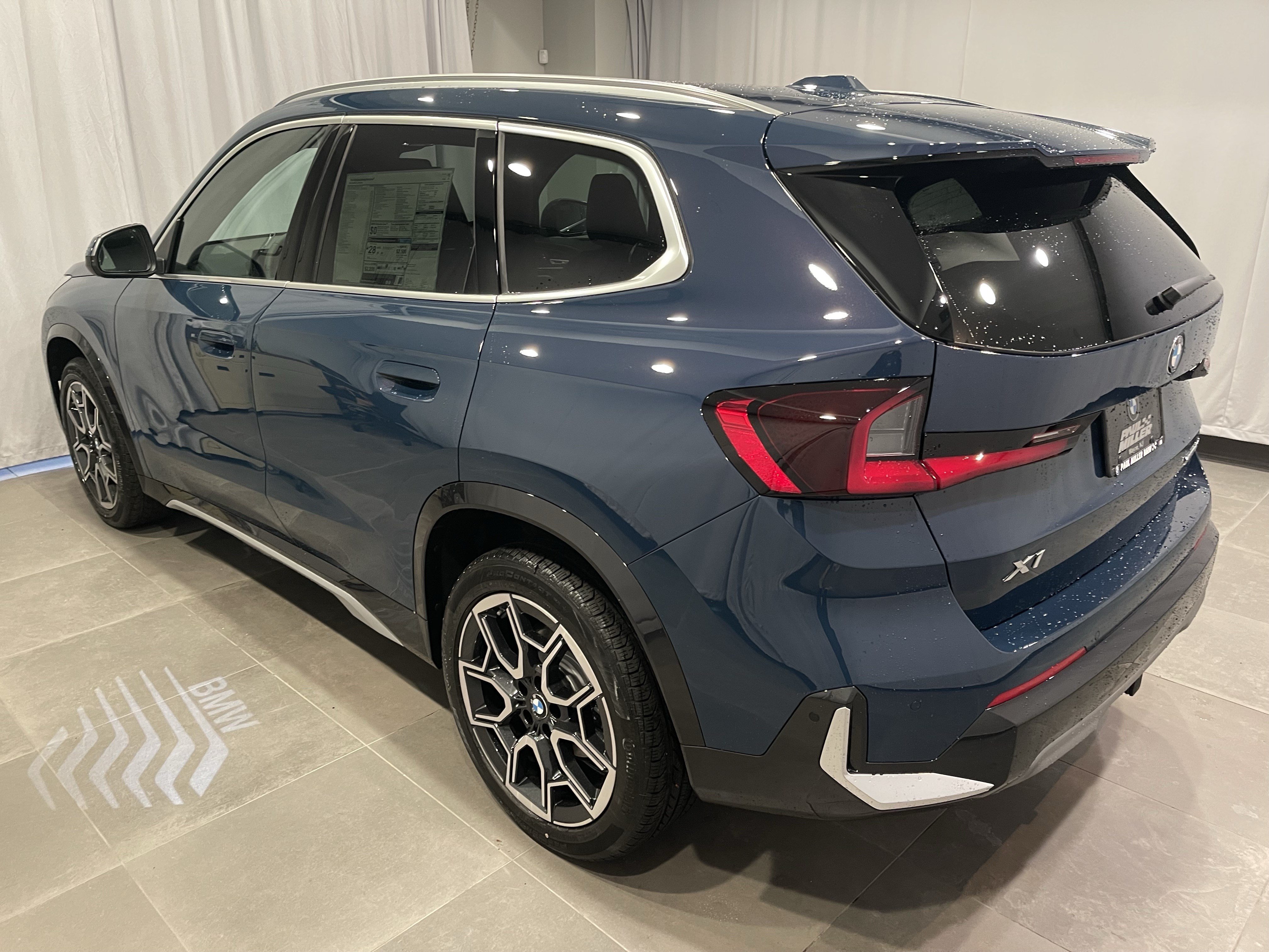 New 2026 BMW X1 xDrive28i AWD/4WD image 4