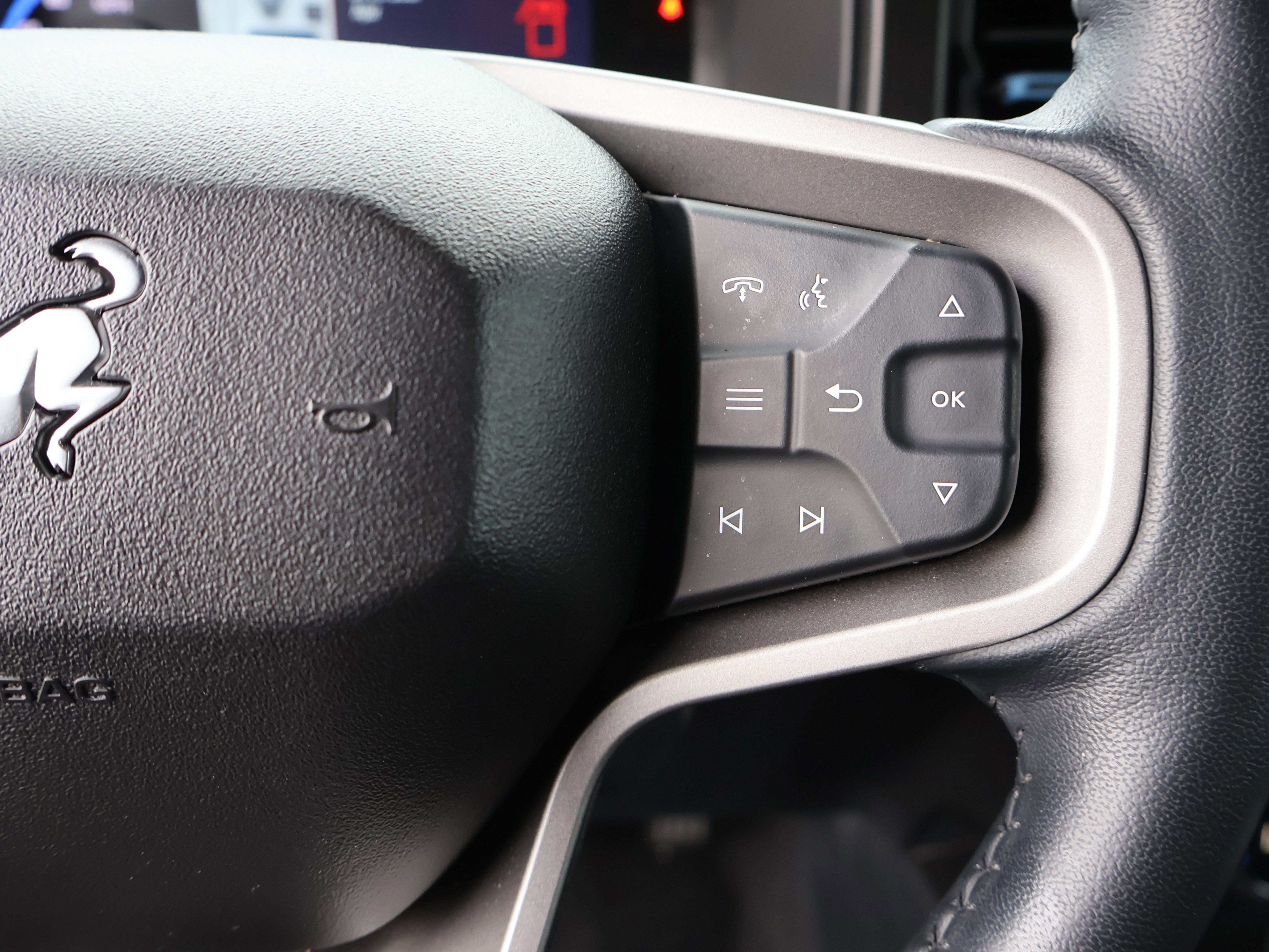 Used 2023 Ford Bronco Wildtrak image 35