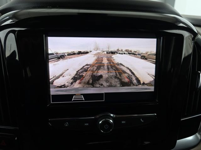 Used 2023 Chevrolet Traverse LS image 32