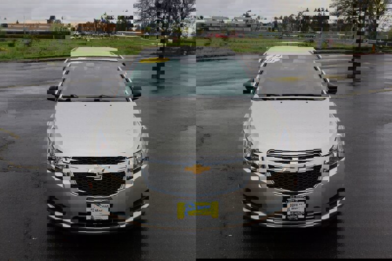 Used 2014 Chevrolet Cruze LS image 6