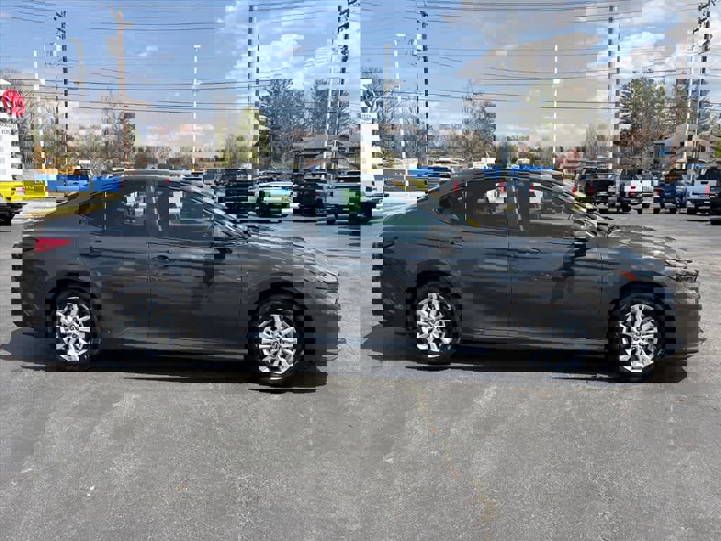 Used 2026 Toyota Camry LE w/ Convenience Package image 2