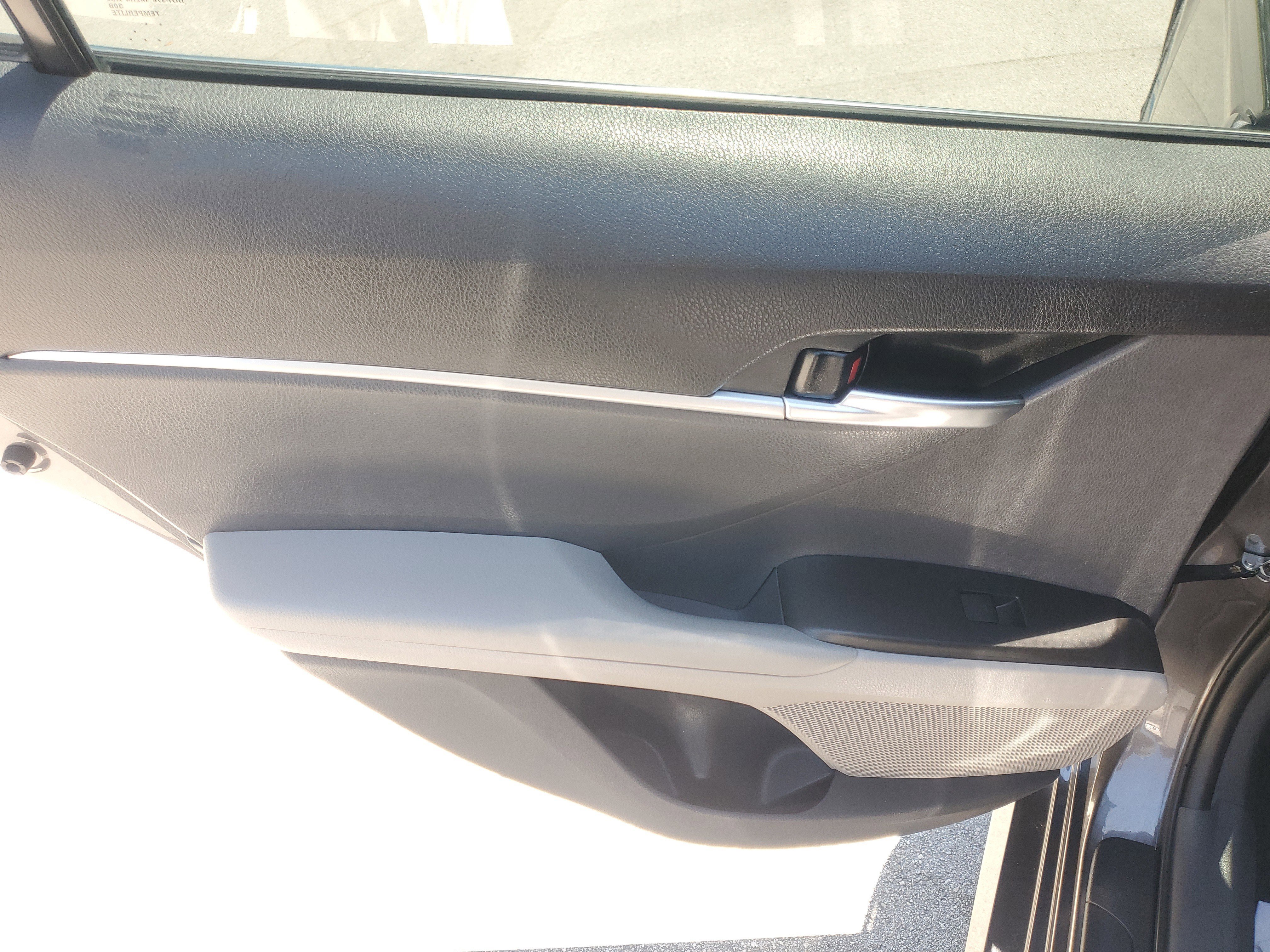 Certified 2023 Toyota Camry LE FWD image 14