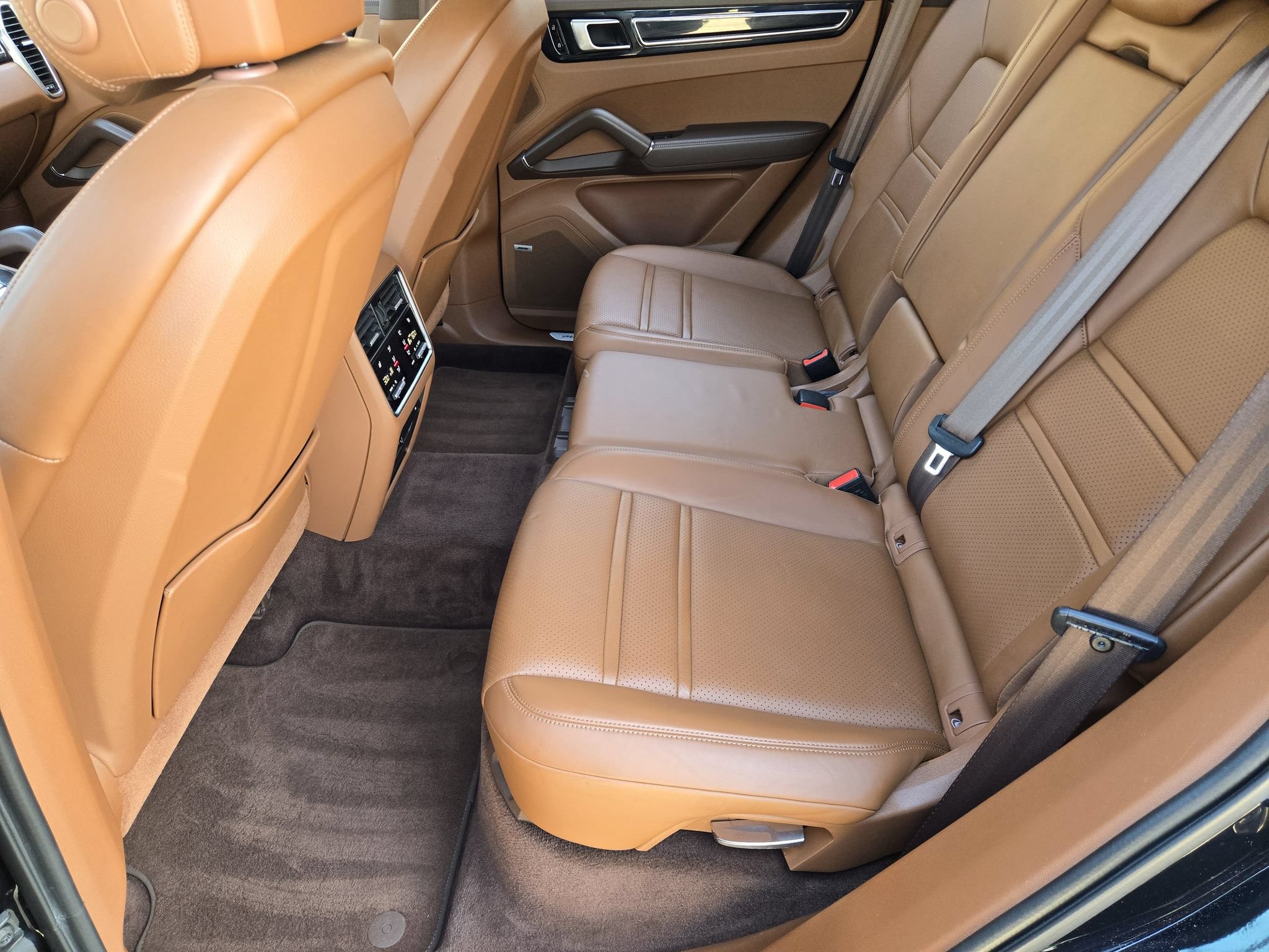 Used 2020 Porsche Cayenne S AWD/4WD image 31
