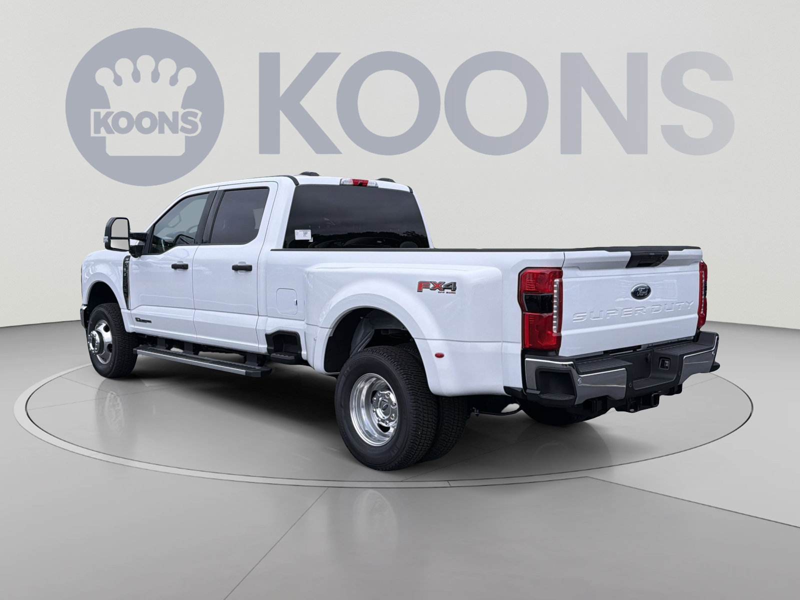 New 2026 Ford F350 XLT w/ 360-Degree Camera Package AWD/4WD image 4
