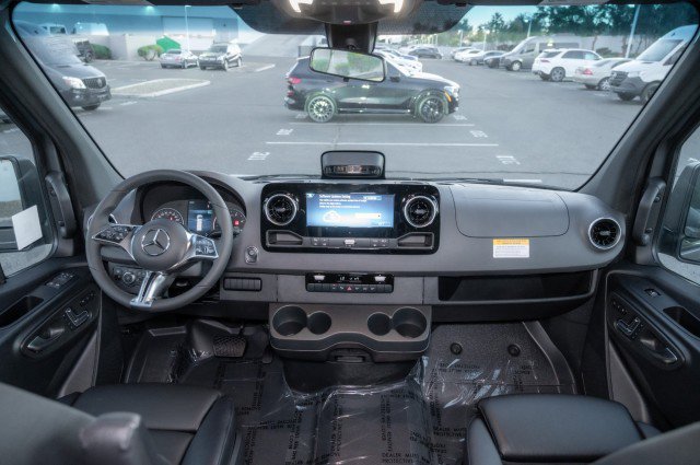 New 2026 Mercedes-Benz Sprinter 2500 image 17