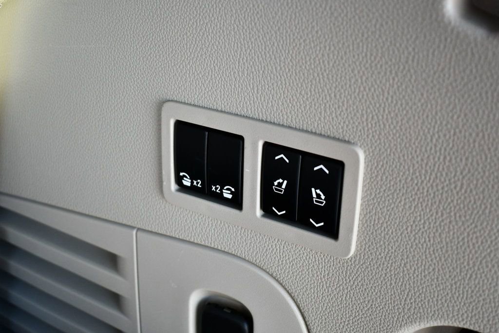 Used 2016 GMC Yukon Denali w/ Open Road Package image 18